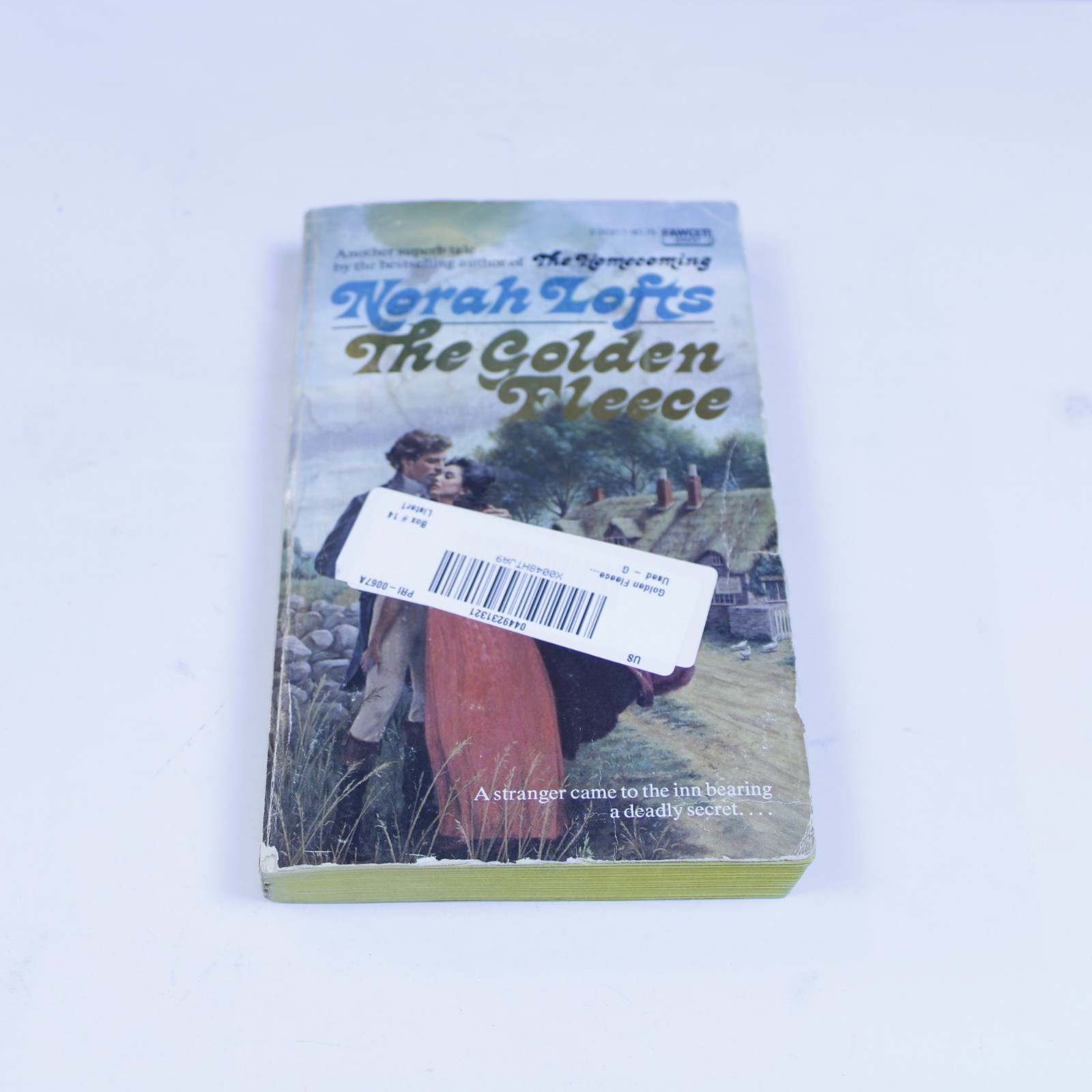 Golden Fleece by Norah Lofts Classic Historical Fiction Novel Rare Vintage — cover