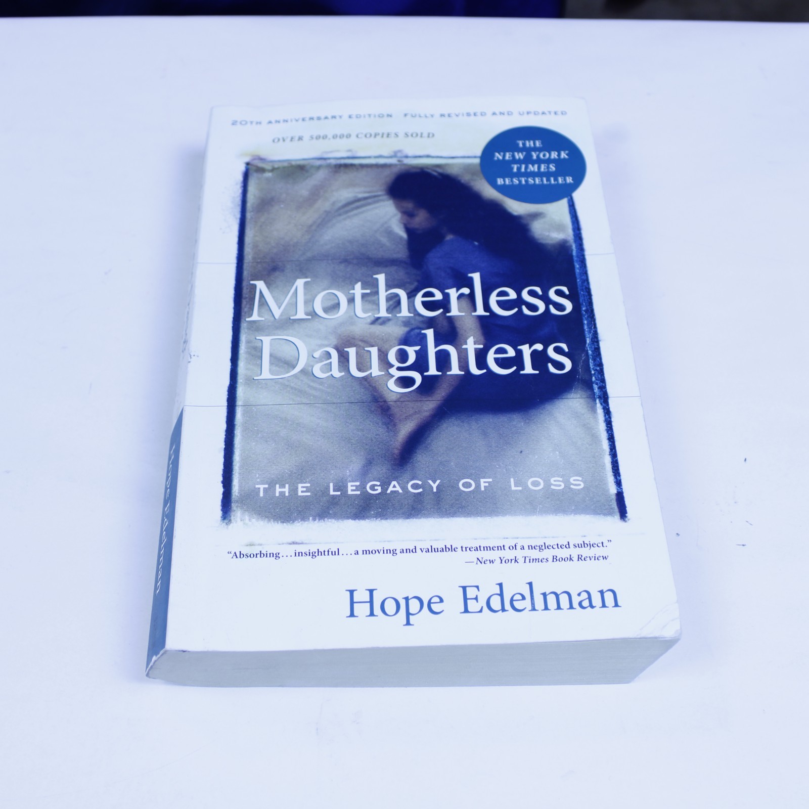 Motherless Daughters The Legacy of Loss by Hope Edelman Classic Psychology Book — cover
